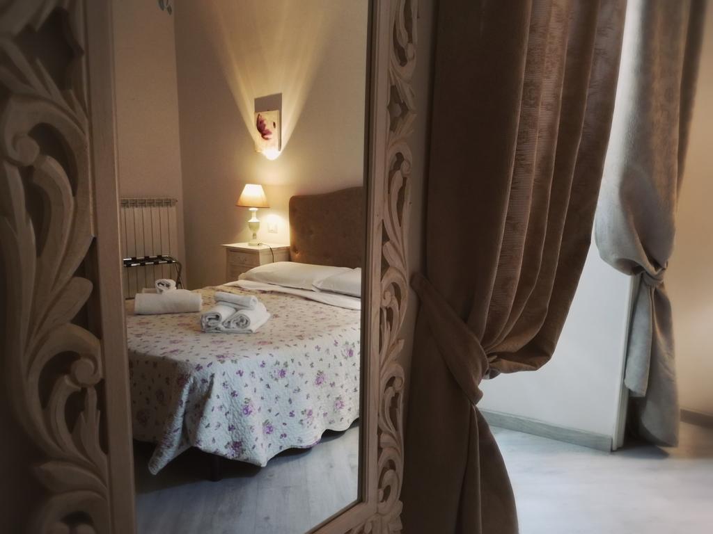 Guest House Urbana Rom Eksteriør billede